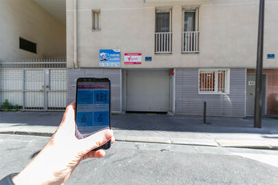 Parking Métro Couronnes - 14 rue Bisson - Paris 20