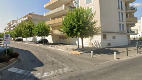 Parking 18 avenue 1e Division Brosset - Hyères