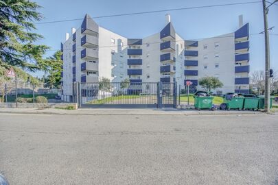 Parking Lycée professionnel Frédéric Mistral - Ancienne route du Générac - Nîmes