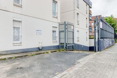 Parking Métro Porte des Postes - rue Magenta Fonbelle - Lille