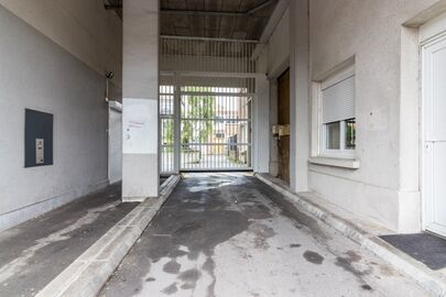 Parking École Saint-Louis - rue Parmentier - Lille