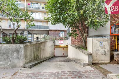 Vignette parking Métro Mairie de Saint Ouen - rue du Docteur Bauer