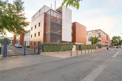 Parking Villa de Noisiel - allée buissonnière