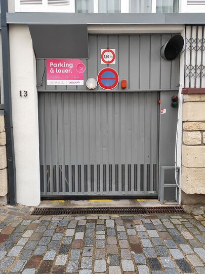 Parking Maison-Blanche - 13 rue de L'industrie, 75013 Paris
