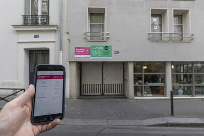 Parking Métro Pyrénées - 43 rue Piat - Paris 20