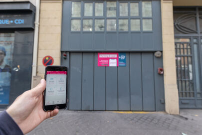 Parking Métro Louis Blanc - rue lafayette - Paris 10