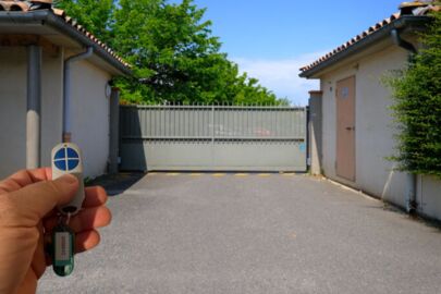 Parking Gare de Saint-Martin-du-Touch - place Raymond Grimaud - Toulouse