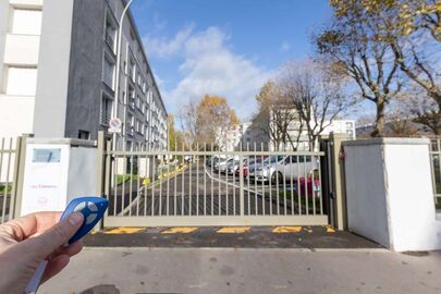 Vignette parking Le Tamanoir - rue H.POINCARE - Asnières sur Seine